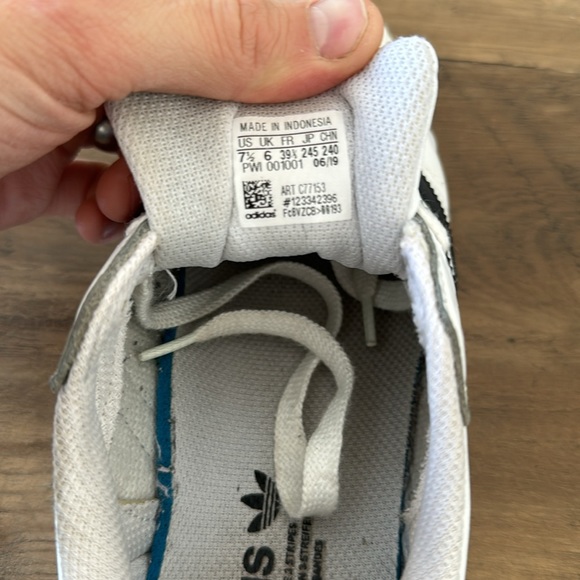 ADIDAS Superstar Lows | White/Black/Gold | Women’s 7.5 - Picture 9 of 9